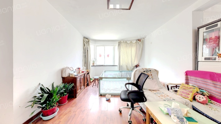 师苑二手房实景图