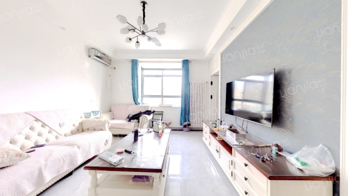 航海路179号院二手房实景图