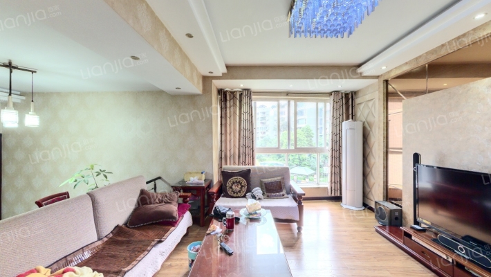 枫丹2期二手房实景图