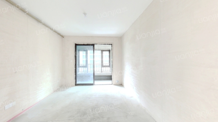 世茂云锦澜园二手房实景图