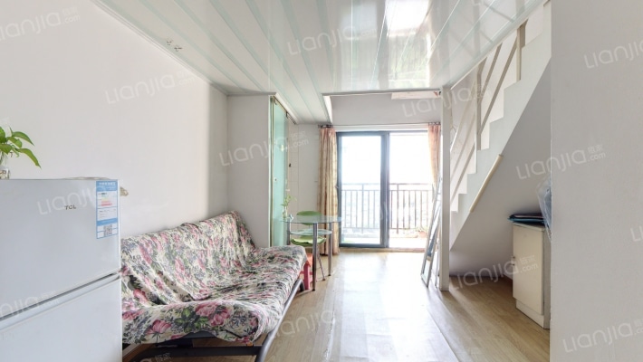 人信奥林花园冠军苑二手房实景图