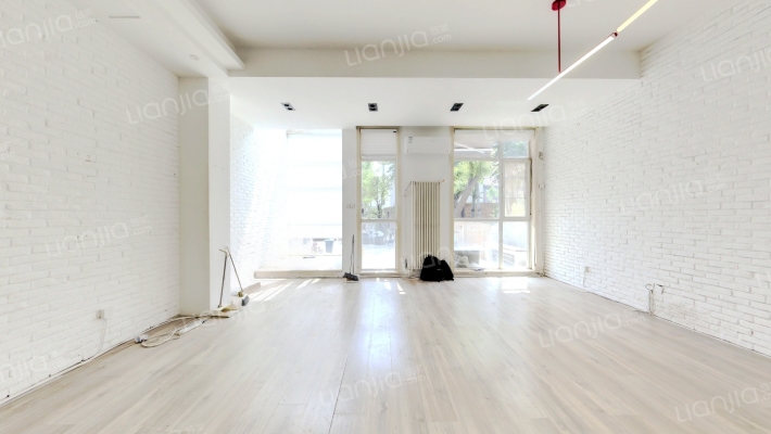 城市别墅二手房实景图