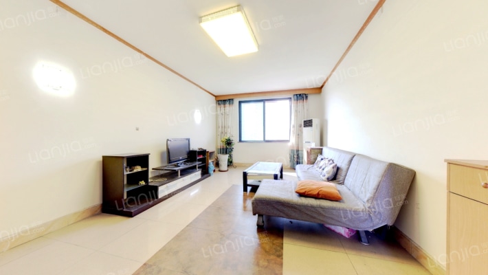 蓝天中苑二手房实景图