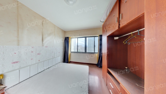 德邻公寓二手房实景图