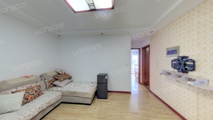 仁和梅苑二期二手房实景图