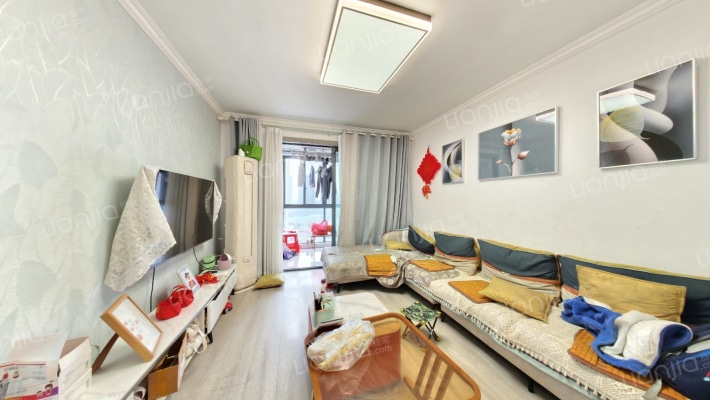 临江锦园二手房实景图