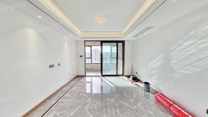 万科观湖礼著一期二手房实景图