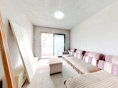 整租·远洋山水赋一期 3室1厅 东南