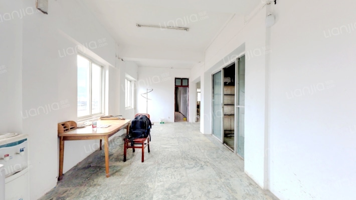 12中教师宿舍二手房实景图