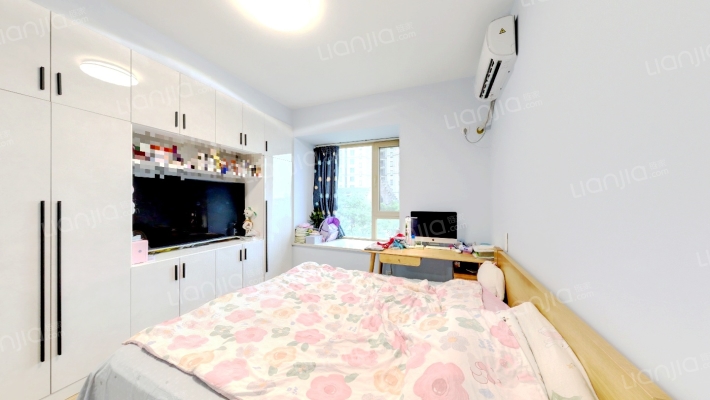 日月光伯爵湾（一期）二手房实景图