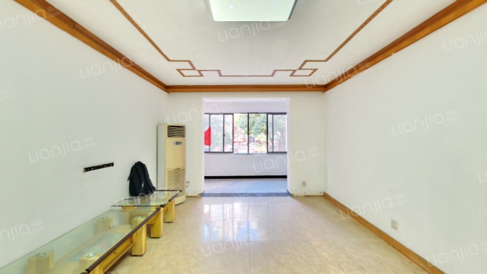 湘卫花苑二手房实景图