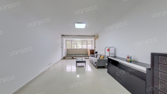 粤龙阁二手房实景图