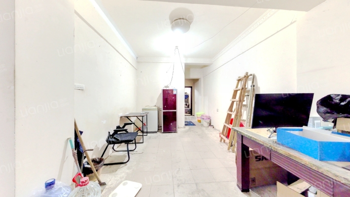 武房四号楼二手房实景图