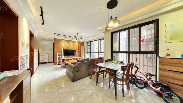 长虹和悦府二手房实景图