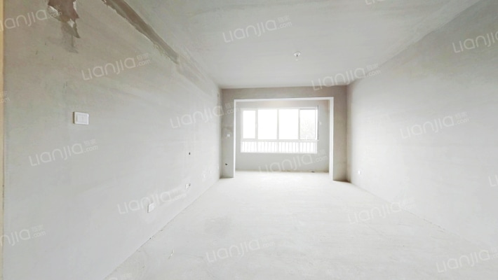 嘉诚华庭二手房实景图