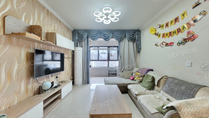 领创天誉华庭二手房实景图