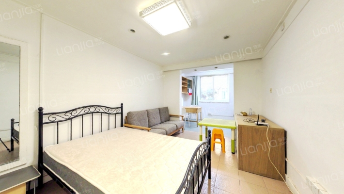 衡山路696弄二手房实景图