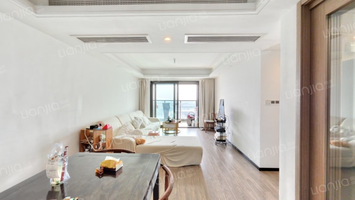 万科海映星洲南区二手房实景图