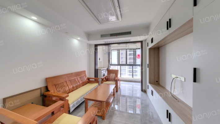 蔚蓝花园二手房实景图