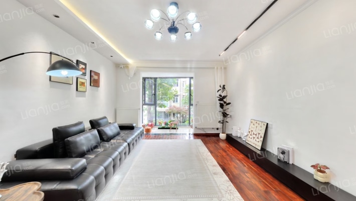 怡和苑南区二手房实景图