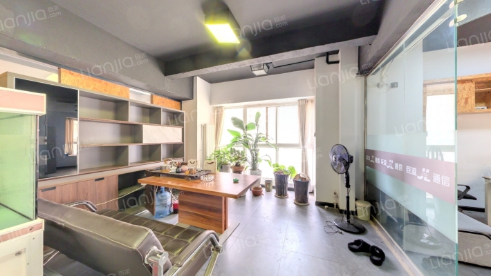 盛龙广场2号地二手房实景图