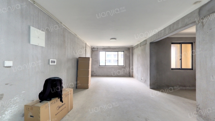 百合嘉苑二手房实景图