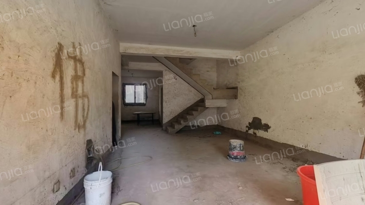 名门豪苑二手房实景图