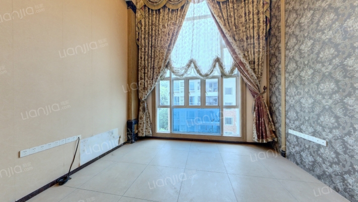 碧玉豪庭二手房实景图