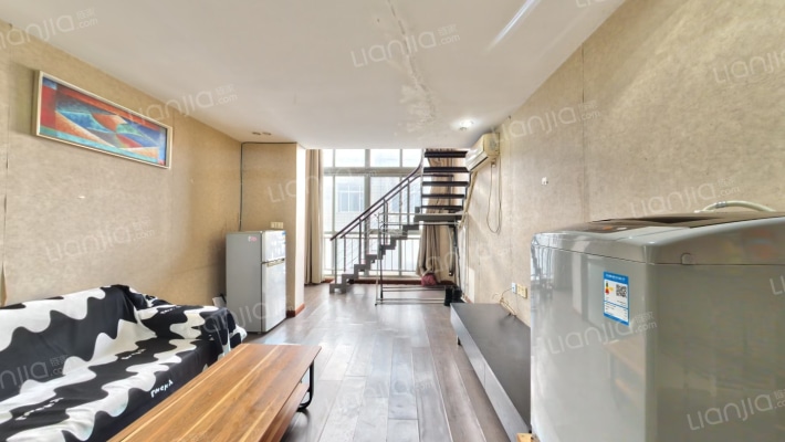 城市大厦二手房实景图