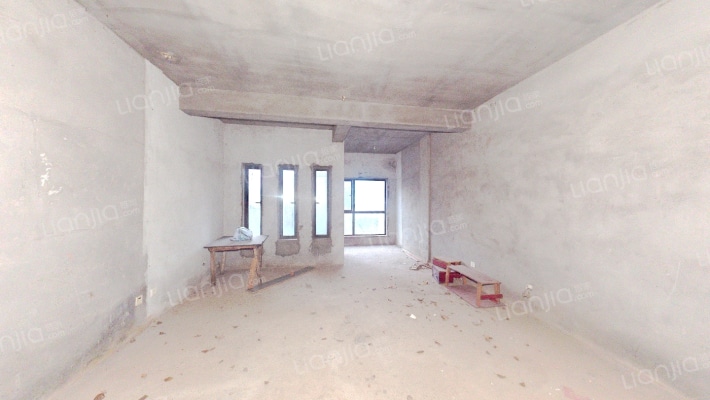 中航山水蓝天二手房实景图