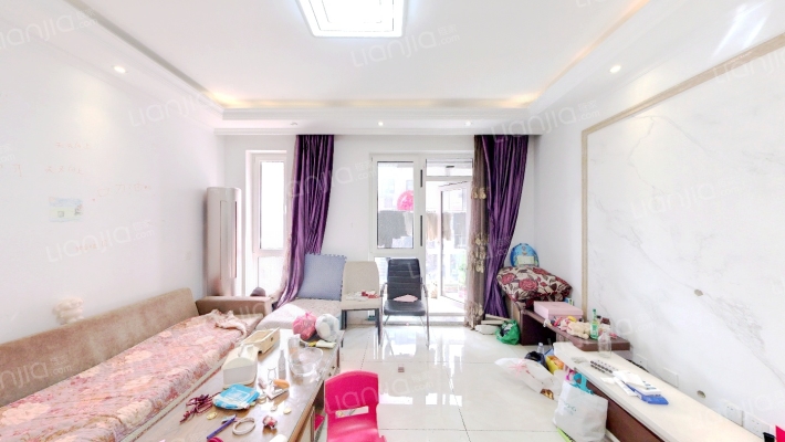 青岛小镇·观湖东区二手房实景图