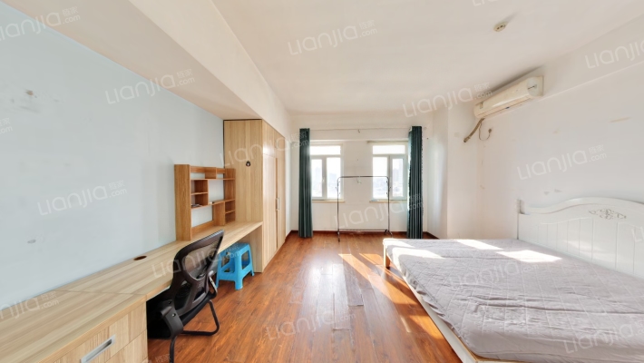 东8区企业公馆二手房实景图