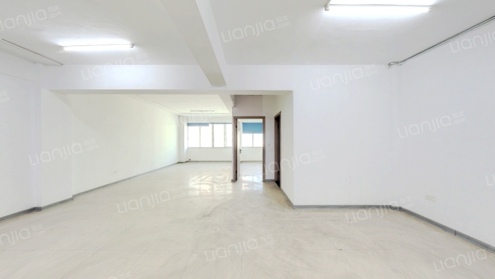 侨贸大厦二手房实景图