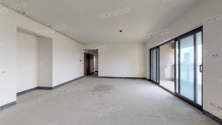 东湖尚府二手房实景图