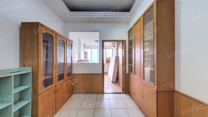 龙兴公寓二手房实景图