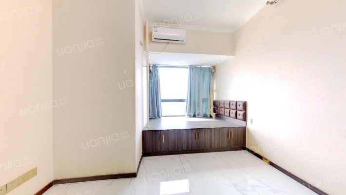 华强城市广场云瓴二手房实景图