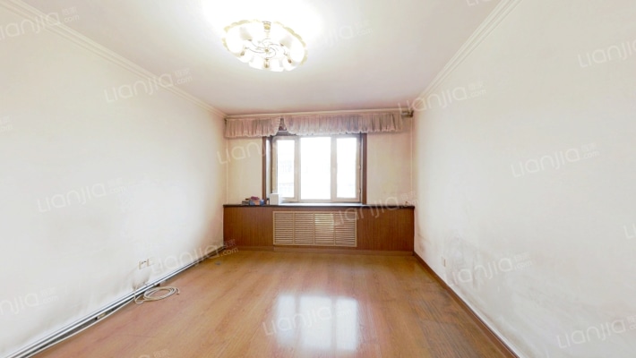 新发小区D区二手房实景图