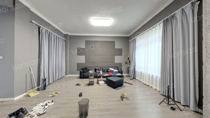 绿地翠谷二手房实景图