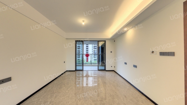 方直彩虹公馆二手房实景图