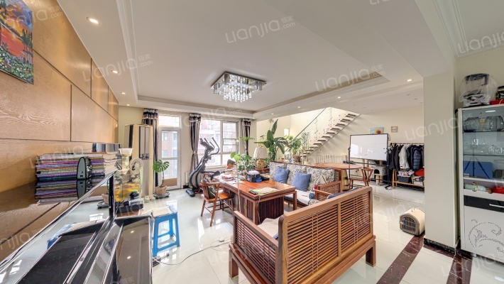 万科水晶城依云园二手房实景图