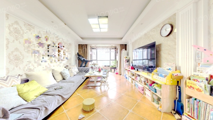 众美凤凰绿都二期二手房实景图