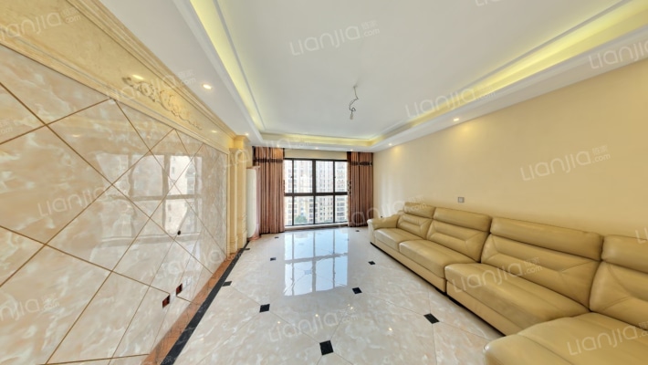 达翰钱隆公馆二手房实景图