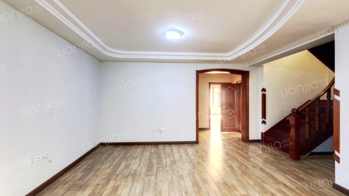 军悦公寓二手房实景图