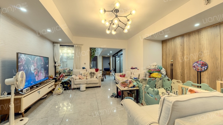 协信春山台二手房实景图