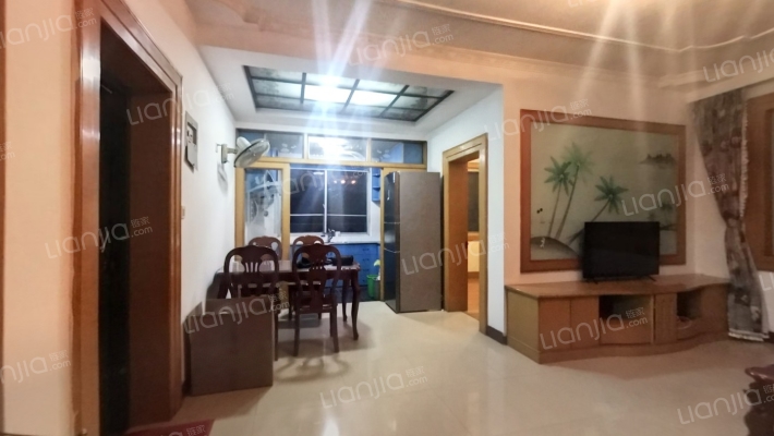 常青小区二手房实景图