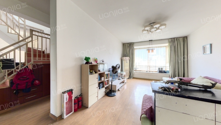 东方怡景二手房实景图