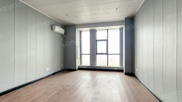 昌建·MOCO湖畔国际二手房实景图