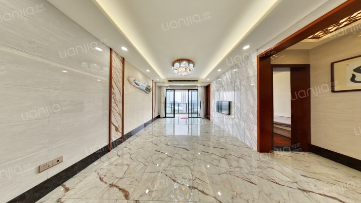 保利中环三期第五大道二手房实景图