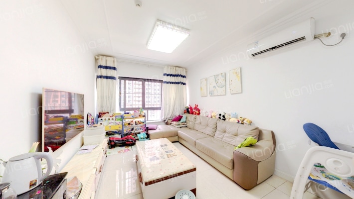 汇融广场二手房实景图