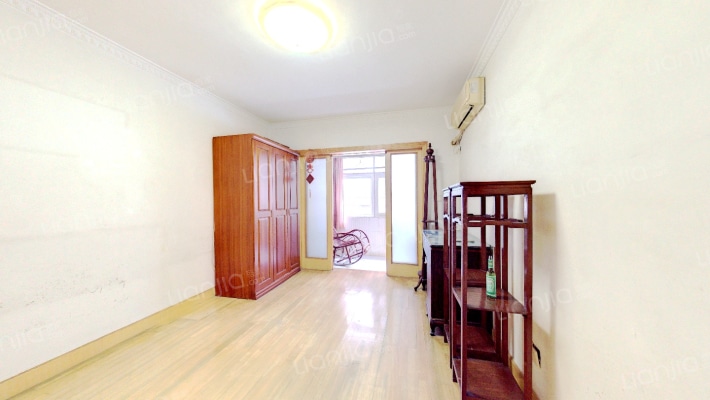 水西门大街135号二手房实景图